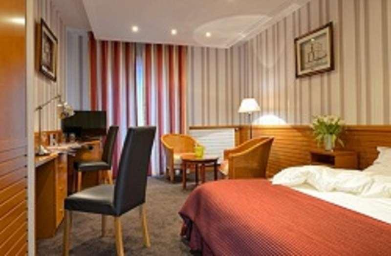 Hotel Le Berry Saint-Nazaire Pokoj fotografie