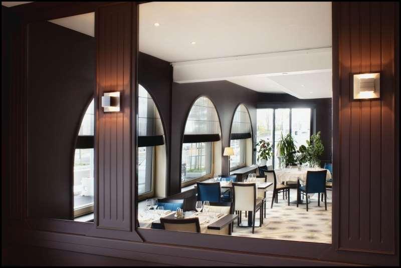 Hotel Le Berry Saint-Nazaire Restaurace fotografie
